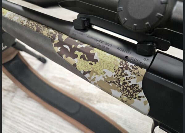 Screenshot_20251101_124216_Instagram PROMO 10'240.00 CHF❌ 8'499.00 CHF € ✅ Carabine à verrou Blaser. BLASER Mod. R8 Ultimate CamoTec Trou de pouce Réarment et verrouillage linéaire Calibre .30-06 Profil du canon de 17mm Canon de 58cm Crosse Blaser Huntec Crosse avec appuie joue réglable Plaque de couche avec absorption de recul Sans visée ouverte Chargeur amovible Canon fileté M15x1 Lunette Zeiss Victory V8 2.8-20x56 (60) M+ ASV Montage Blaser Negele / Zeiss Bipied carbone magnétique Tikka Sangle cuir Wolf Housse de transport