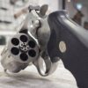 Revolver Colt Anaconda 4" - Occasion (excellent état) Calibre : 44 Remington Magnum Prix: 1'700, - CHF / €   Caractéristiques Techniques :  ﻿﻿Marque : Colt ﻿﻿Modèle : Anaconda ﻿﻿Calibre : 44 Rem Mag ﻿﻿Fonctionnement : Revolver double action / simple action (DA/SA) ﻿﻿Longueur de canon: 4" ﻿﻿Capacité : 6 coups ﻿﻿Matière : Construction tout acier finition, inox/polie selon série ﻿﻿Organes de visée : Guidon fixe / hausse réglable match ﻿﻿Ergonomie : Poignée confortable, adaptée au tir de stand